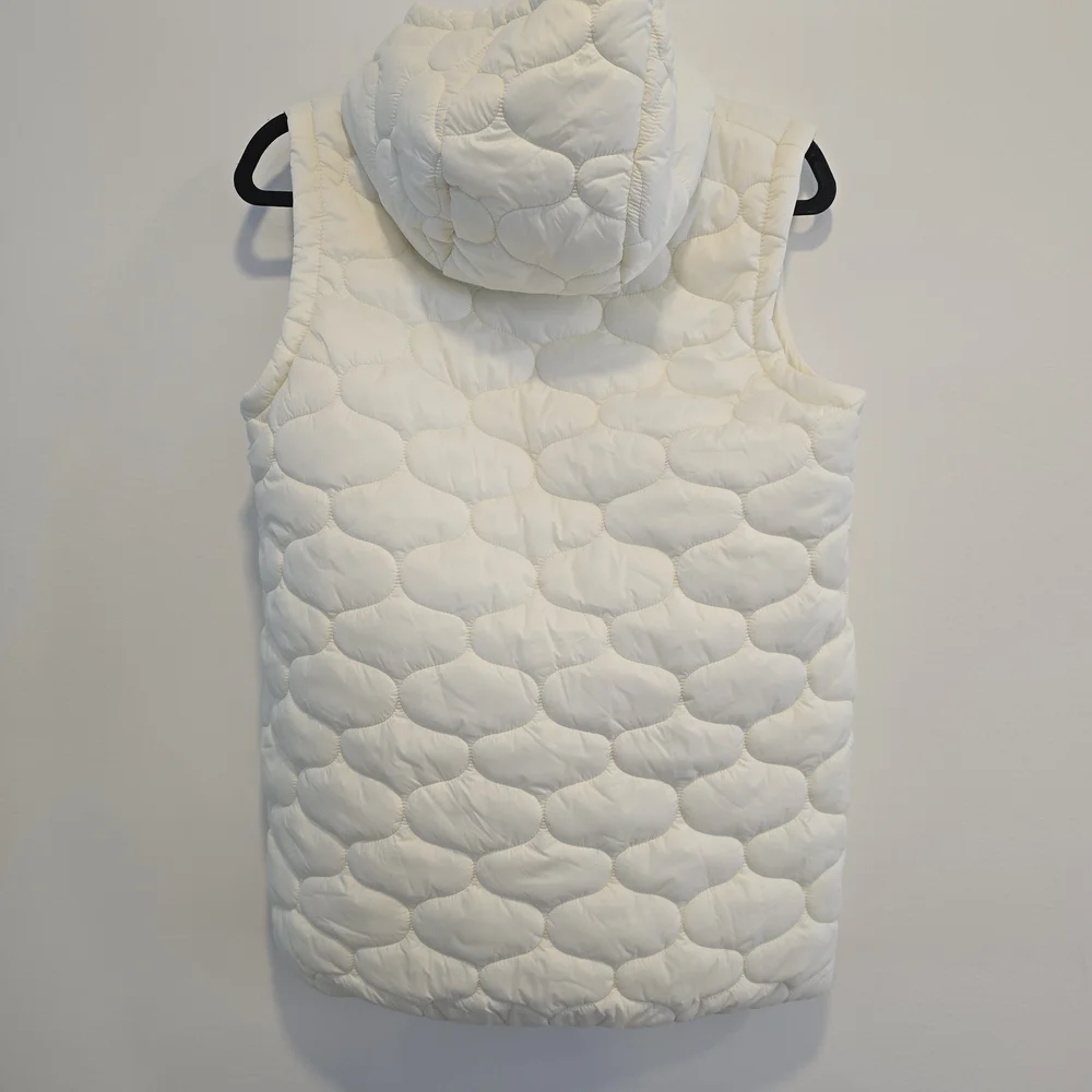 DSG Cream Quilted Kids Vest Size Large (14) Nwt - Picture 5 of 11
